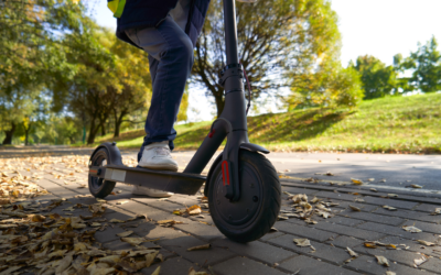LA VILLE ENCADRE L’USAGE DES TROTTINETTES DANS LES ZONES PIÉTONNES